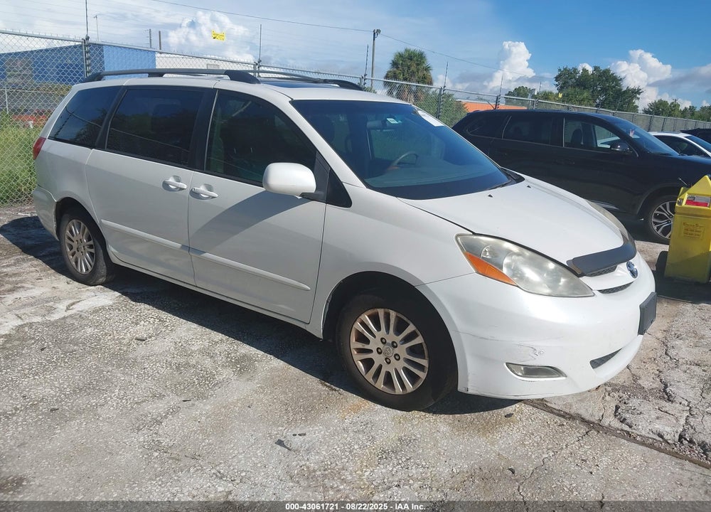 2010 TOYOTA SIENNA XLE VIN: 5TDYK4CC1AS339231