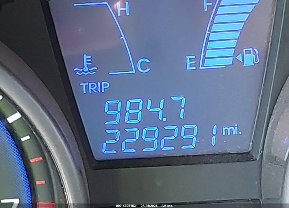 2010 HYUNDAI TUCSON VIN: KM8JU3AC7AU067591