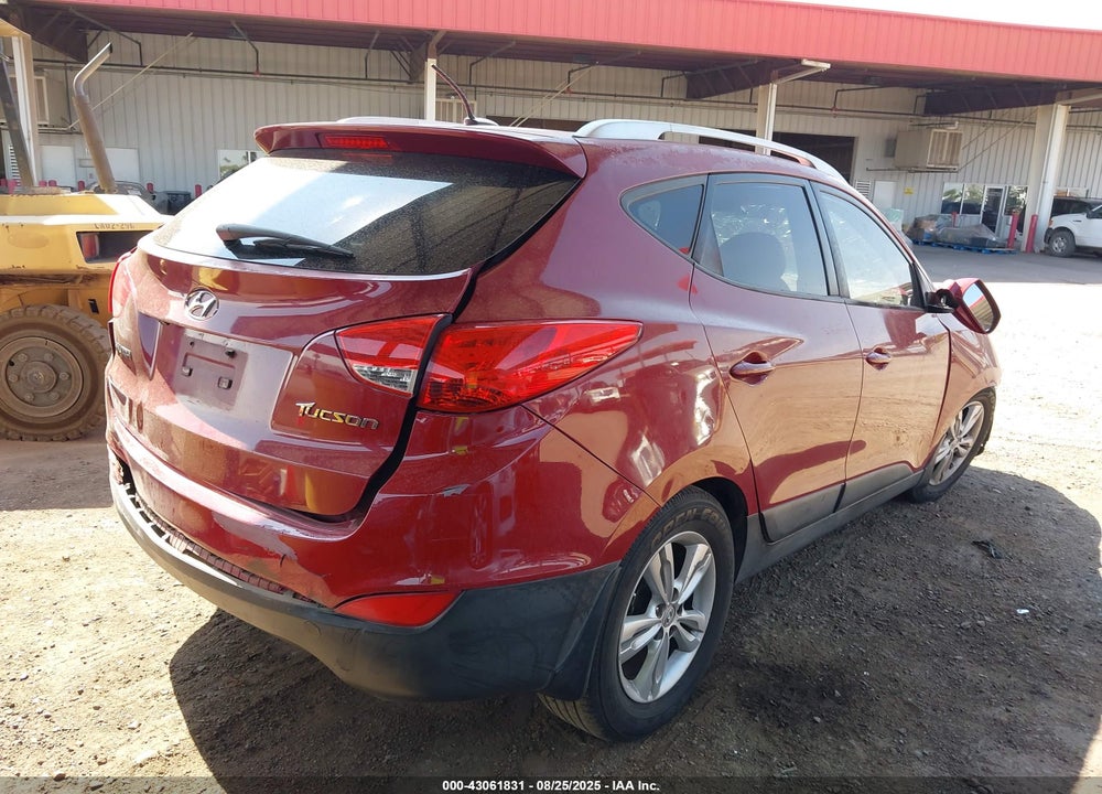 2010 HYUNDAI TUCSON VIN: KM8JU3AC7AU067591