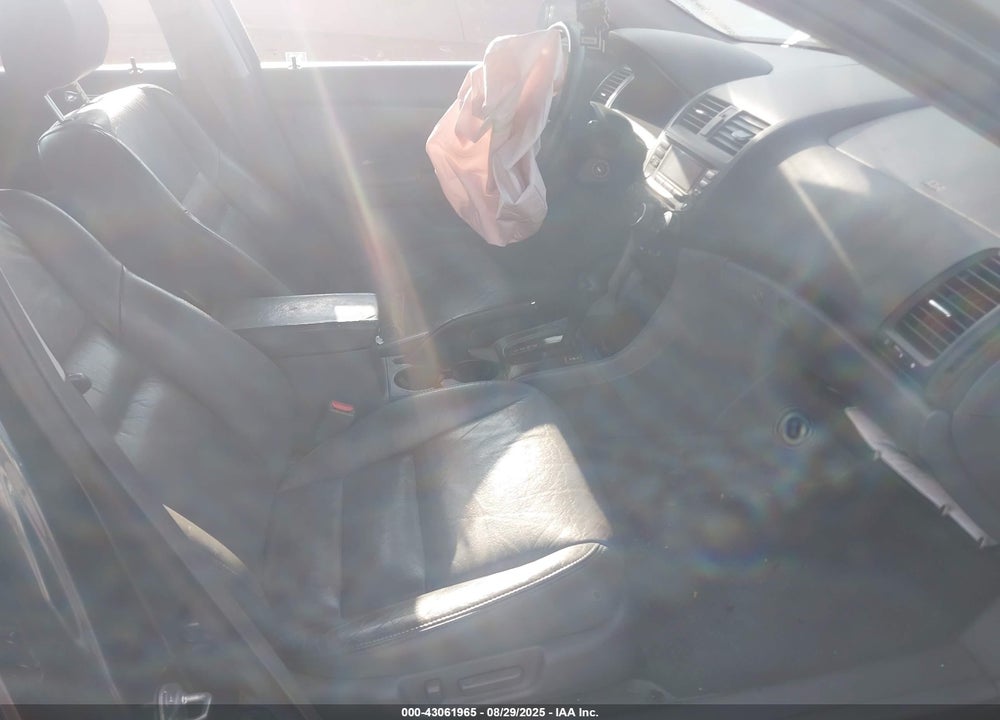 2004 HONDA ACCORD 3.0 EX VIN: 1HGCM66564A003672