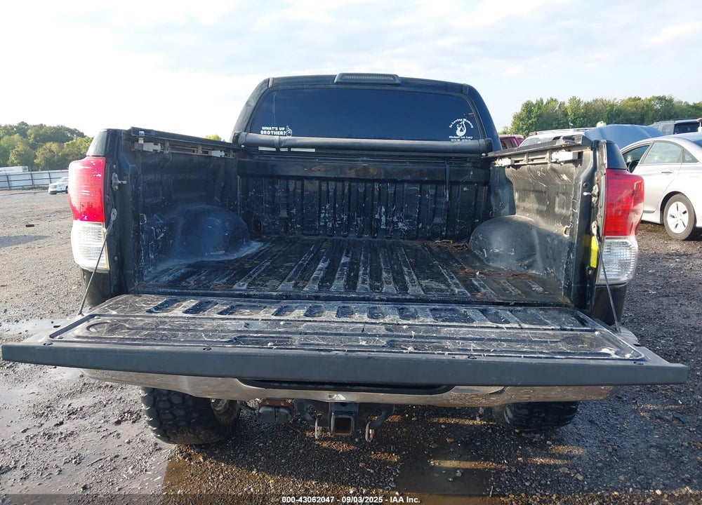2011 TOYOTA TUNDRA VIN: 5TFDY5F19BX197669