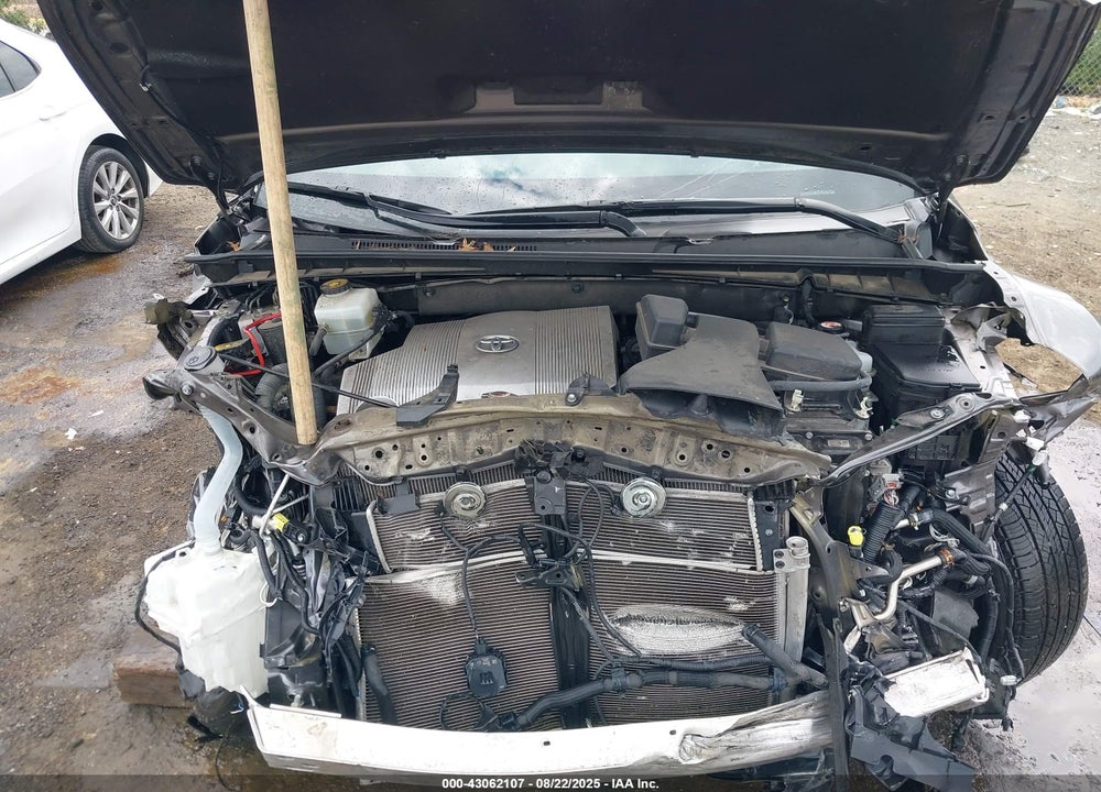 2019 TOYOTA HIGHLANDER HYBRID XLE VIN: 5TDJGRFH7KS068183