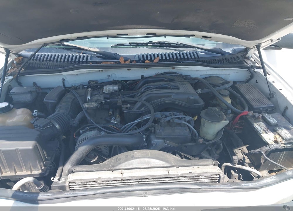 2003 FORD EXPLORER XLS VIN: 1FMZU62K13ZB55617