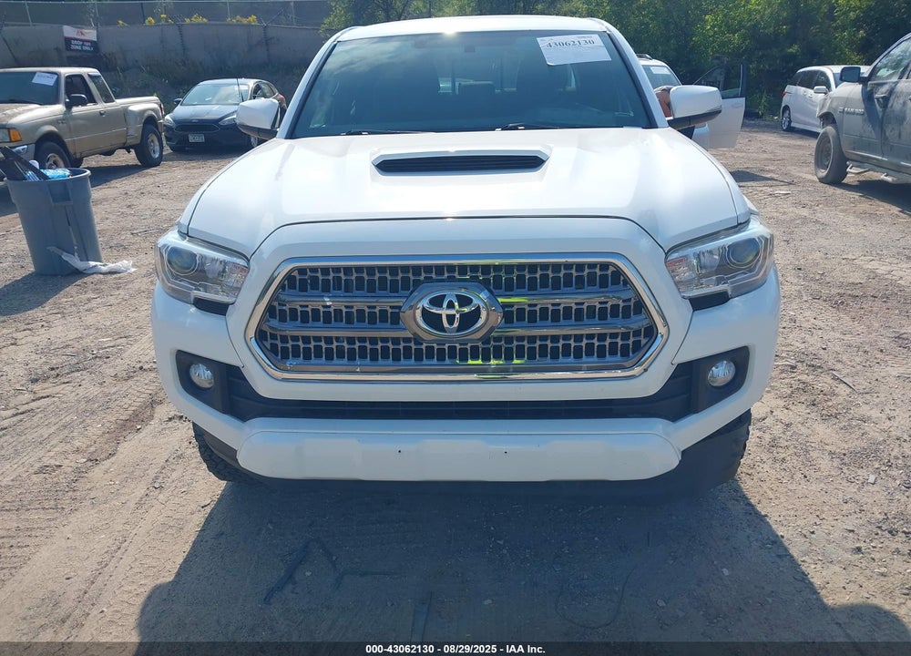 2017 TOYOTA TACOMA VIN: 3TMCZ5AN8HM092879