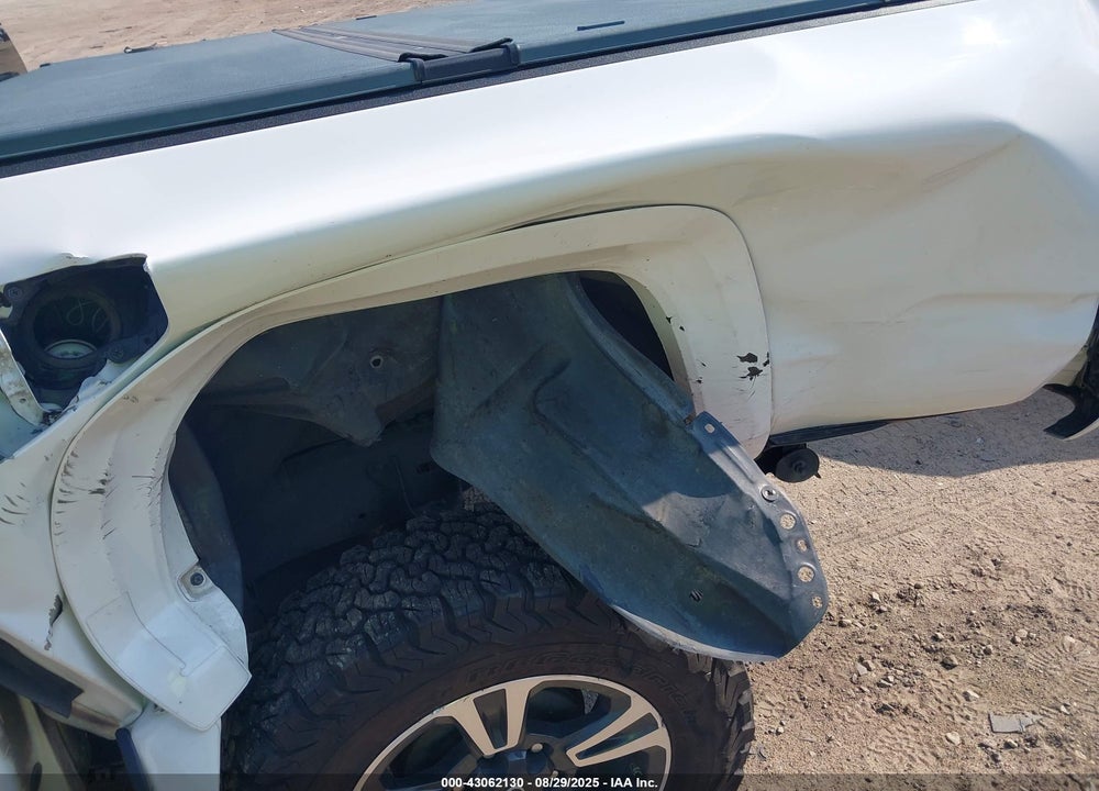2017 TOYOTA TACOMA VIN: 3TMCZ5AN8HM092879