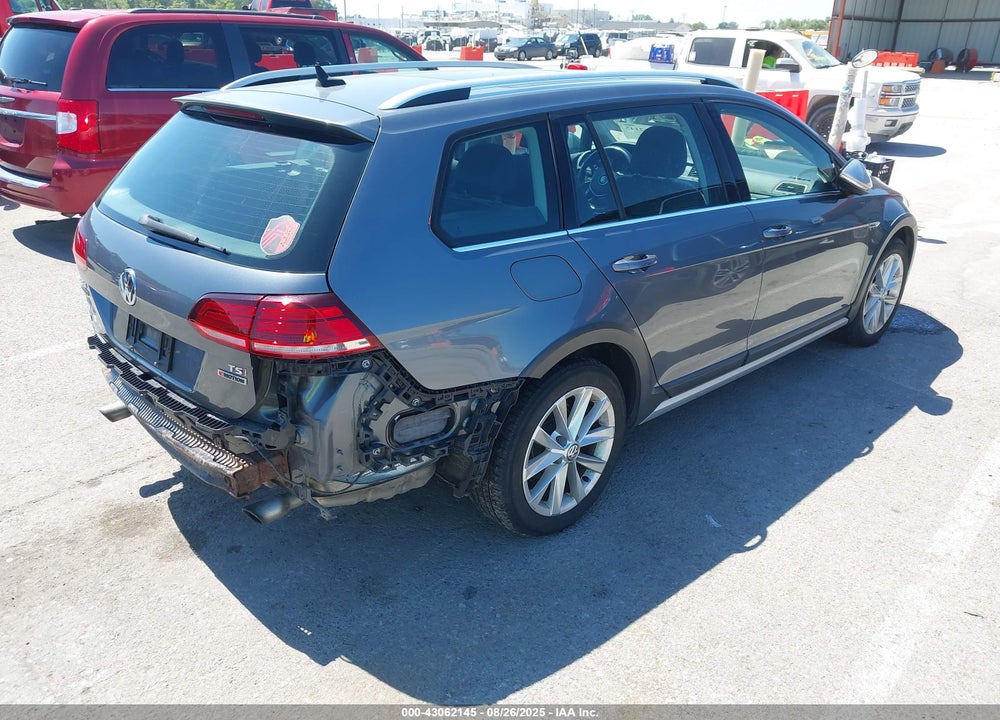 2018 VOLKSWAGEN GOLF ALLTRACK VIN: 3VWH17AUXJM759678