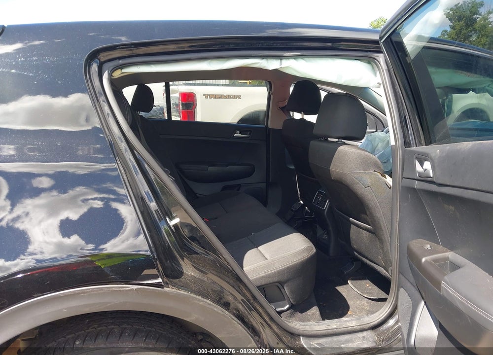 2020 KIA SPORTAGE LX VIN: KNDPMCAC8L7815197