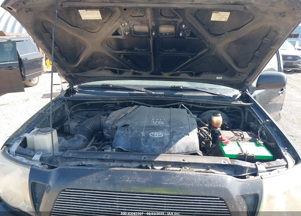 2008 TOYOTA TACOMA V6 VIN: 5TEMU52N28Z494904