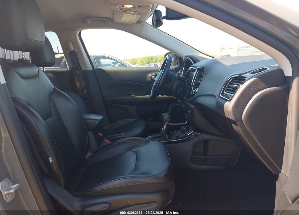 2020 JEEP COMPASS VIN: 3C4NJDCB4LT111701