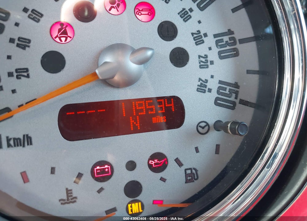 2005 MINI COOPER VIN: WMWRF33515TG12888