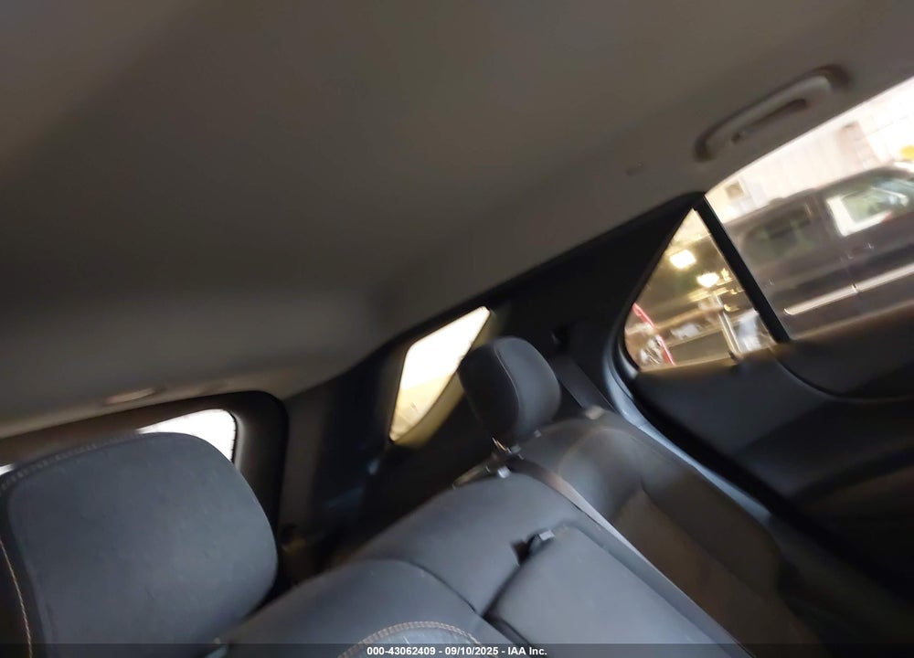 2018 CHEVROLET EQUINOX VIN: 2GNAXJEV7J6349893