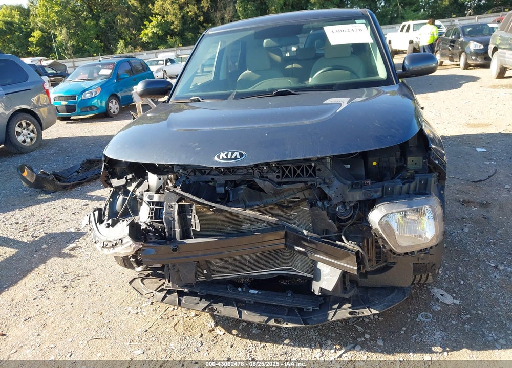 2020 KIA SOUL VIN: KNDJ23AUXL7077682