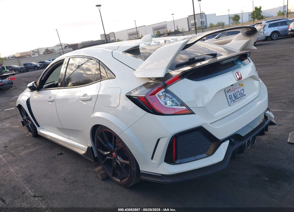 2018 HONDA CIVIC TYPE-R TOURING VIN: SHHFK8G72JU204242