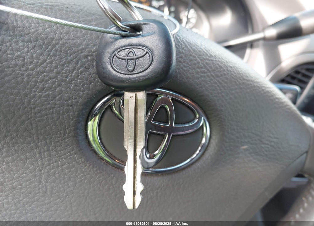 2007 TOYOTA SEQUOIA LIMITED V8 VIN: 5TDBT48A77S286733