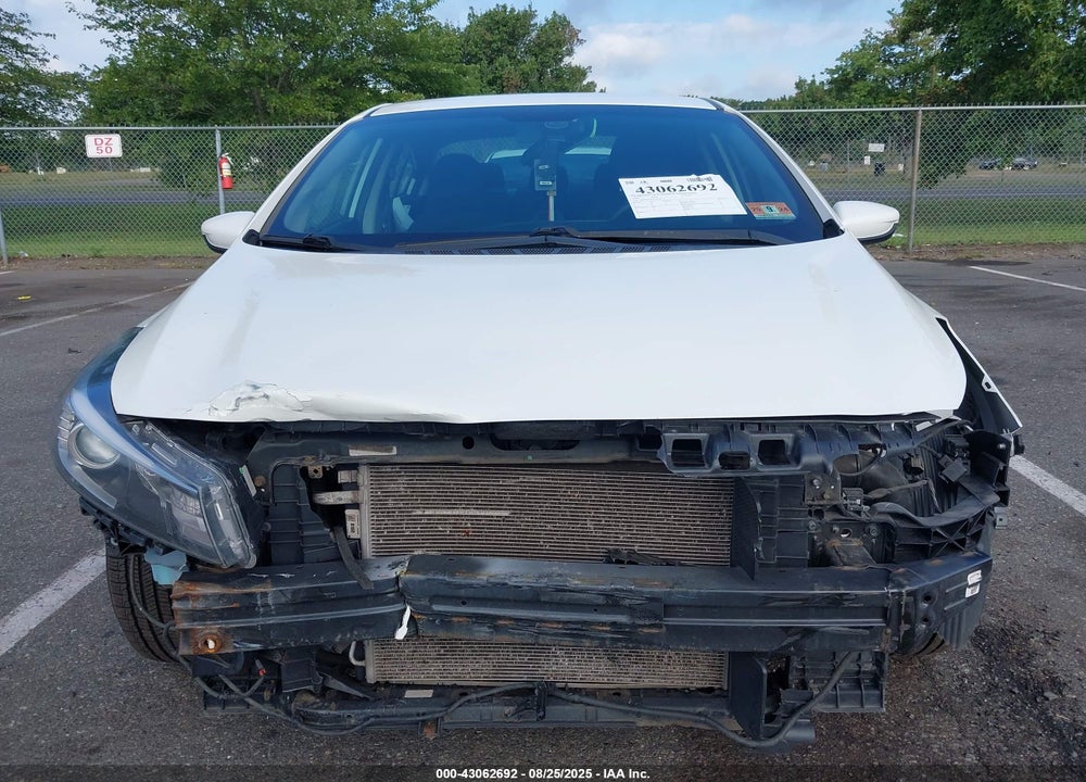 2018 KIA FORTE VIN: 3KPFL4A76JE231031
