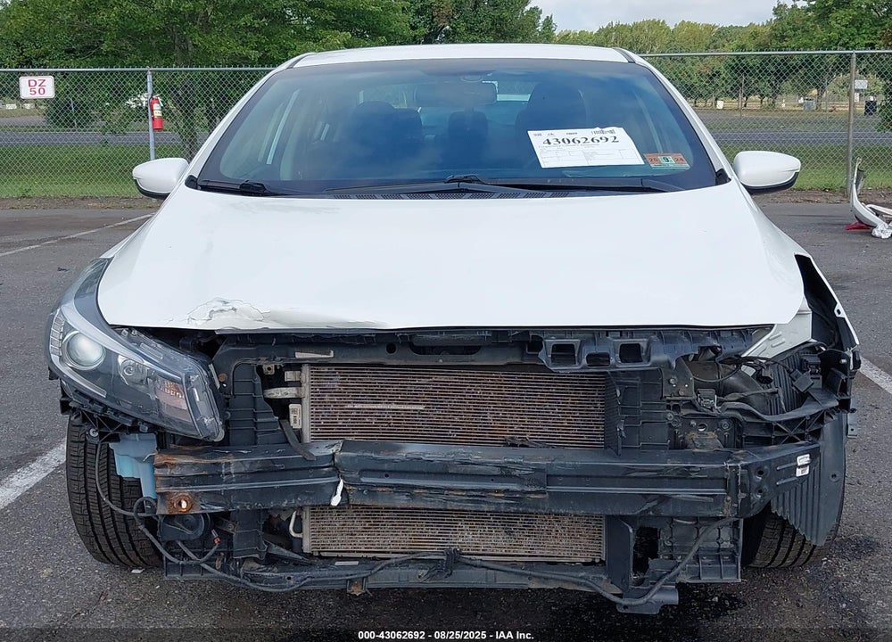 2018 KIA FORTE VIN: 3KPFL4A76JE231031