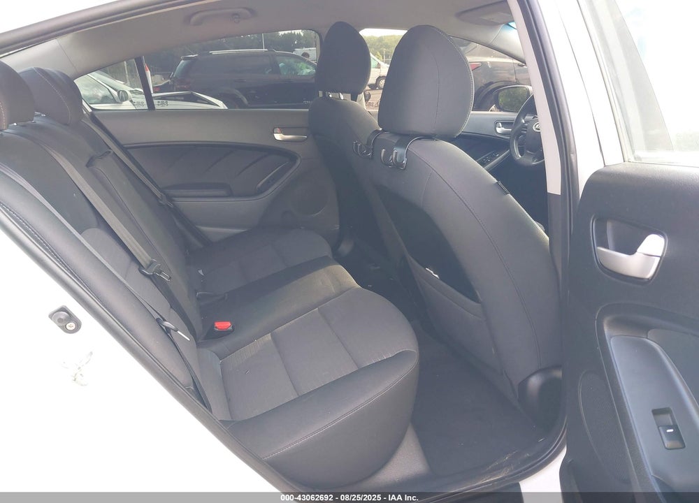 2018 KIA FORTE VIN: 3KPFL4A76JE231031