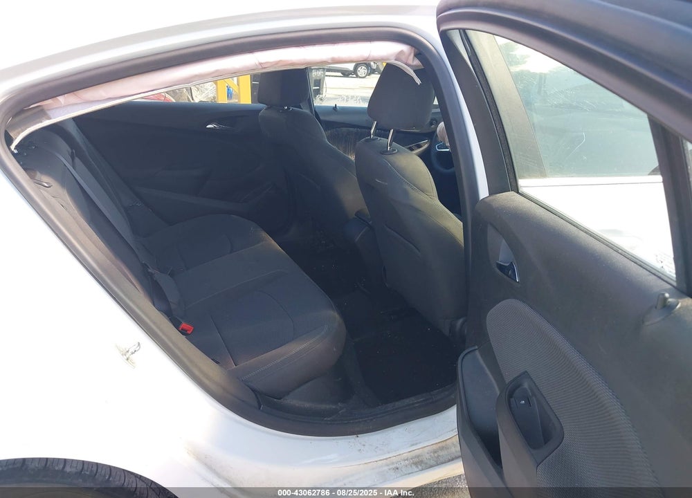 2017 CHEVROLET CRUZE VIN: 3G1BE6SM1HS578781