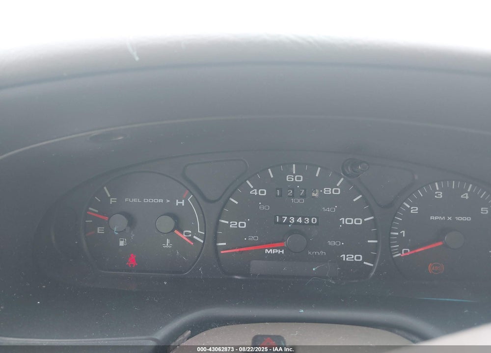 2002 MERCURY SABLE GS VIN: 1MEFM50U92A627225