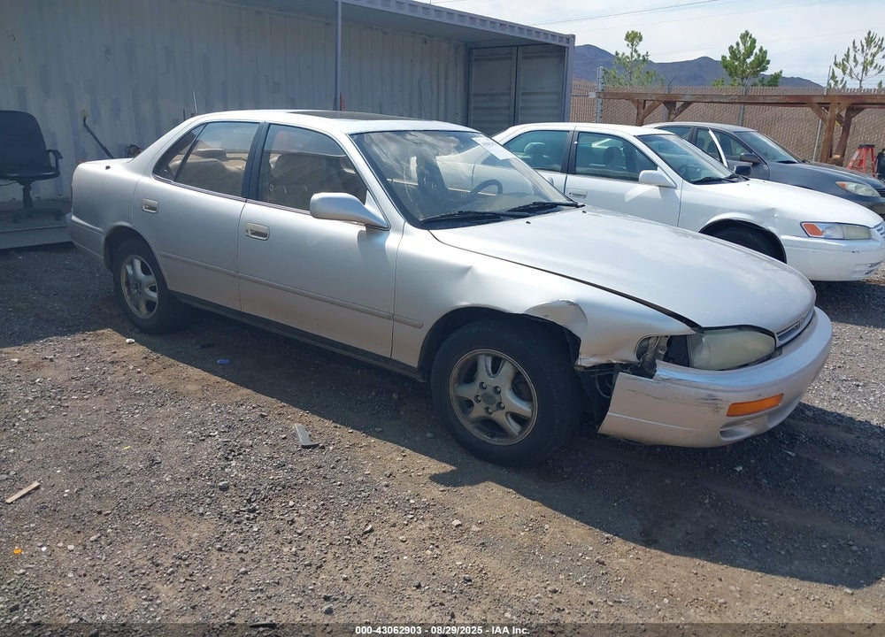 1995 TOYOTA CAMRY XLE VIN: JT2GK13E1S0104014