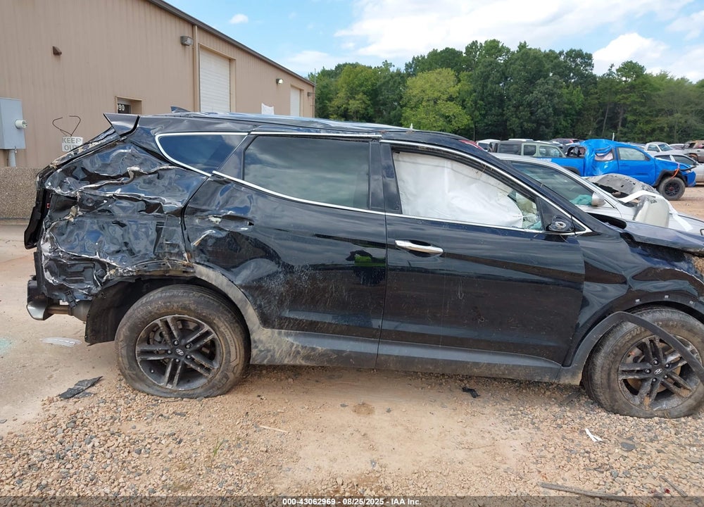 2017 HYUNDAI SANTA FE VIN: 5NMZU3LB8HH019112