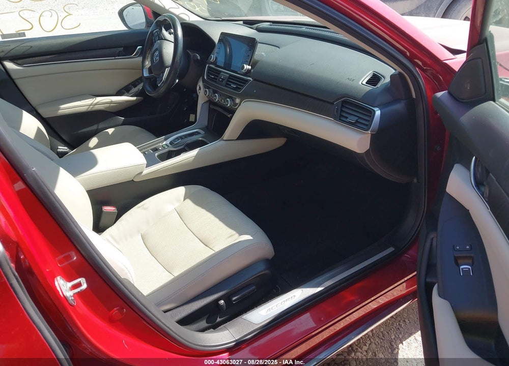 2018 HONDA ACCORD VIN: 1HGCV3F96JA012091