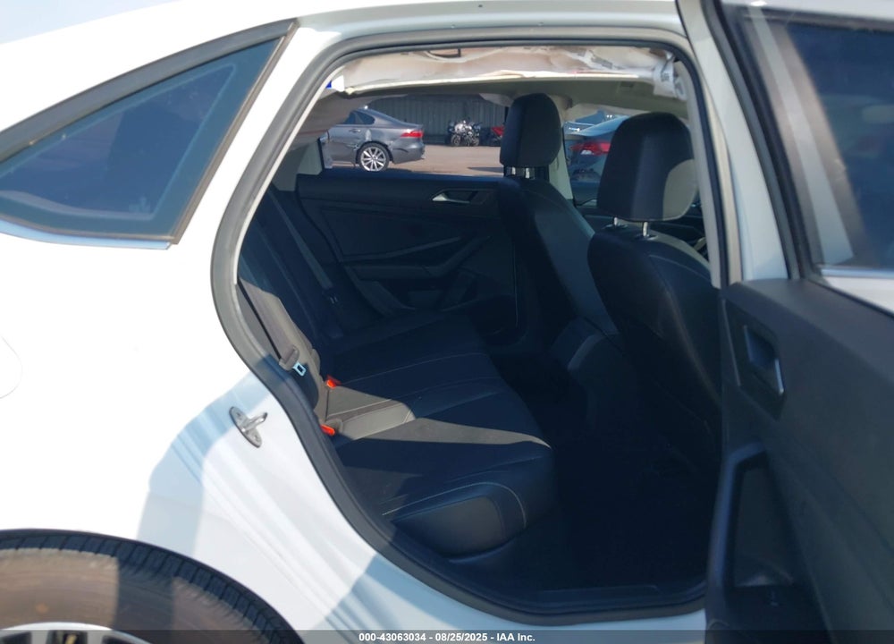 2019 VOLKSWAGEN JETTA VIN: 3VWE57BU8KM092388