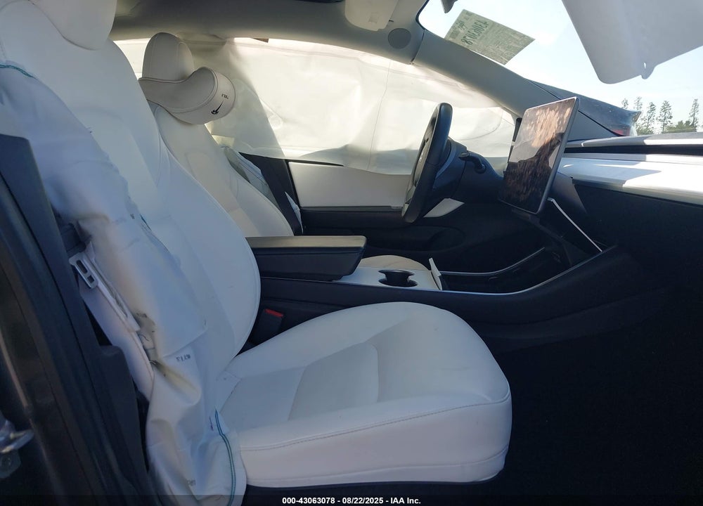 2019 TESLA MODEL 3 VIN: 5YJ3E1EB6KF195542