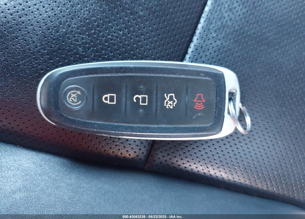 2013 LINCOLN MKS VIN: 1LNHL9EKXDG603040
