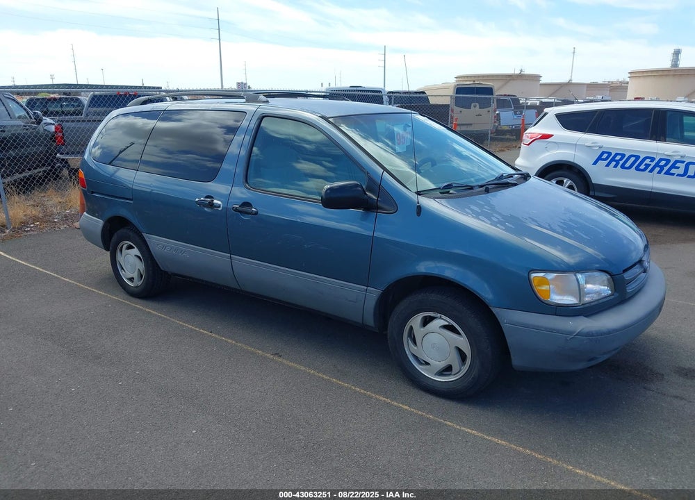 2000 TOYOTA SIENNA LE VIN: 4T3ZF13C5YU198552