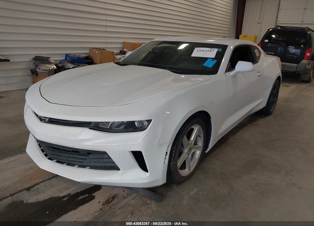 2016 CHEVROLET CAMARO VIN: 1G1FA1RX4G0172015