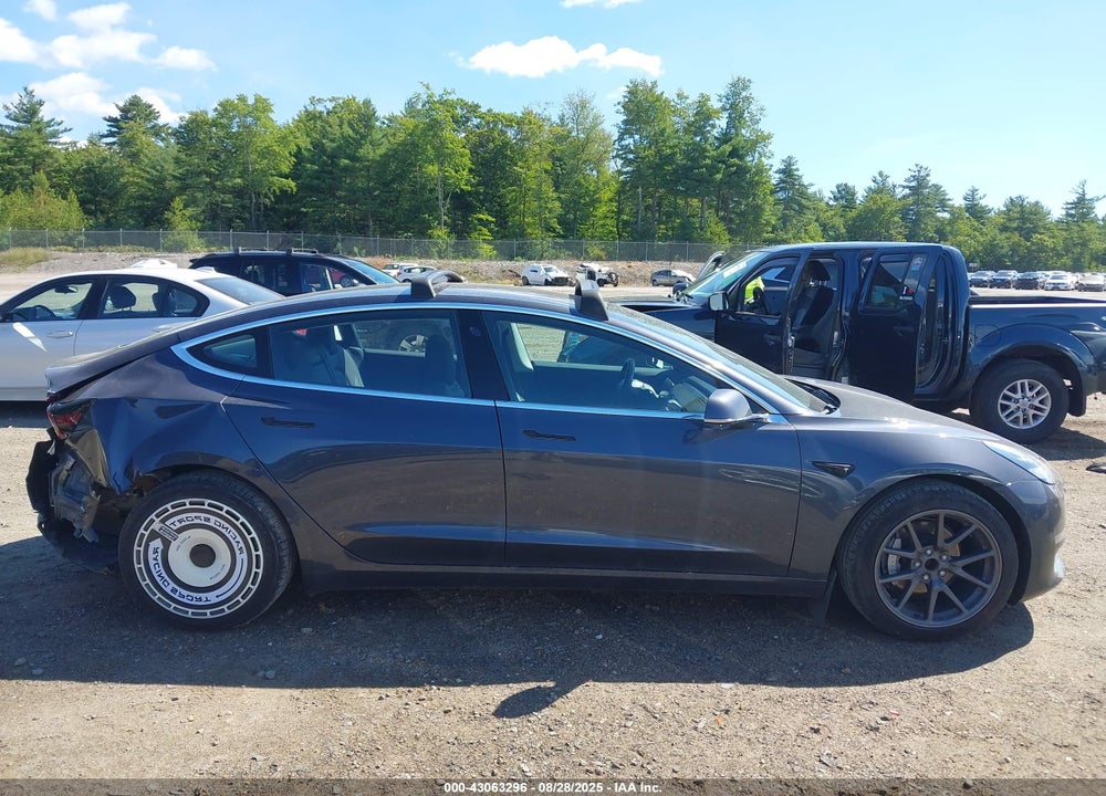 2018 TESLA MODEL 3 LONG RANGE/PERFORMANCE VIN: 5YJ3E1EB5JF103691