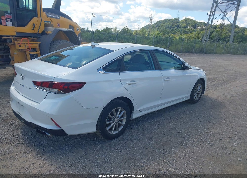 2018 HYUNDAI SONATA SE VIN: 5NPE24AF2JH673533