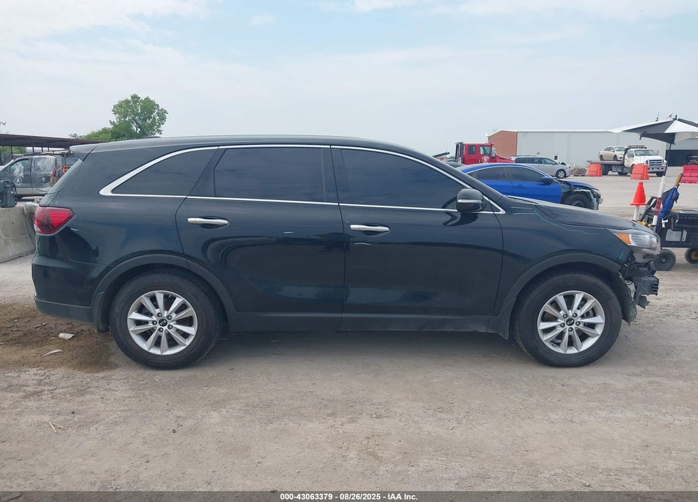 2019 KIA SORENTO 2.4L L VIN: 5XYPG4A33KG586233