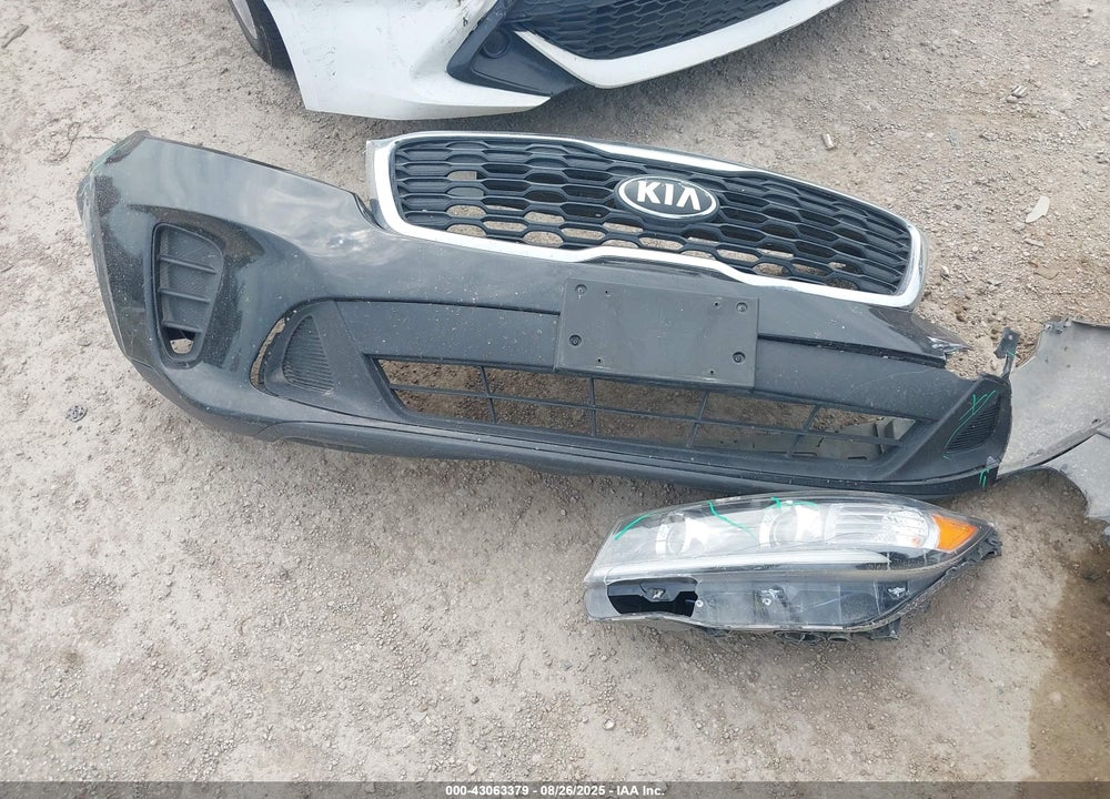 2019 KIA SORENTO 2.4L L VIN: 5XYPG4A33KG586233