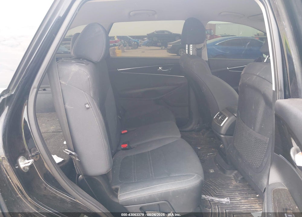 2019 KIA SORENTO 2.4L L VIN: 5XYPG4A33KG586233