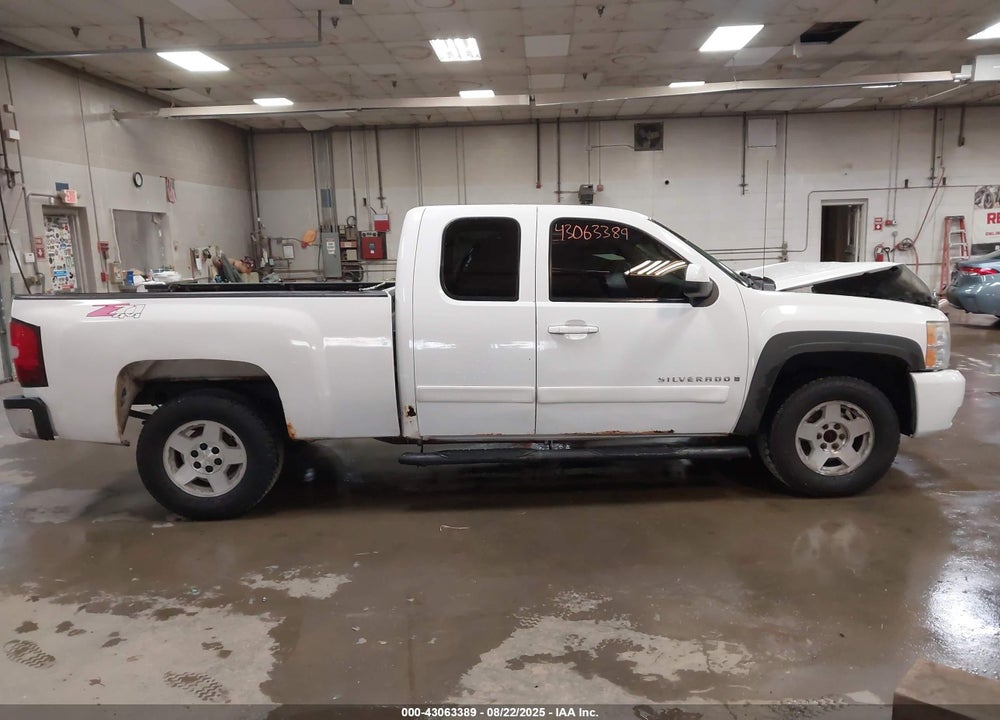 2007 CHEVROLET SILVERADO 1500 LTZ VIN: 1GCEK19067Z573676
