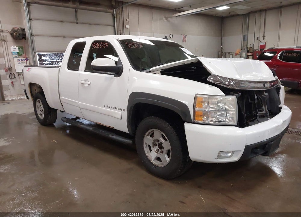 2007 CHEVROLET SILVERADO 1500 LTZ VIN: 1GCEK19067Z573676