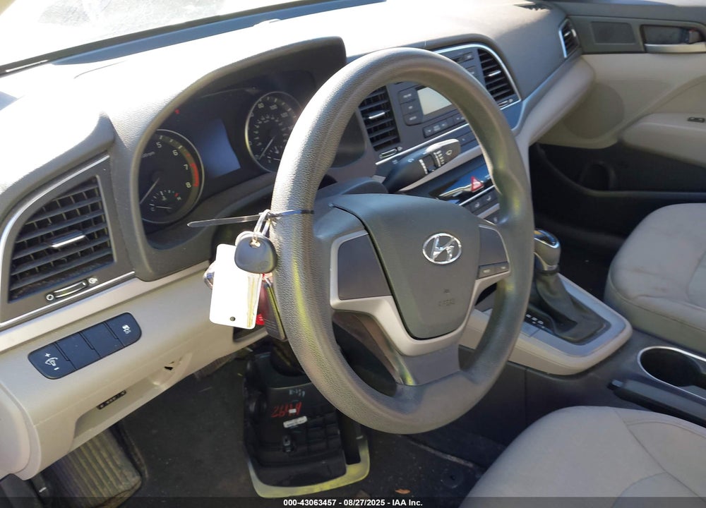2017 HYUNDAI ELANTRA VIN: 5NPD74LF9HH120513