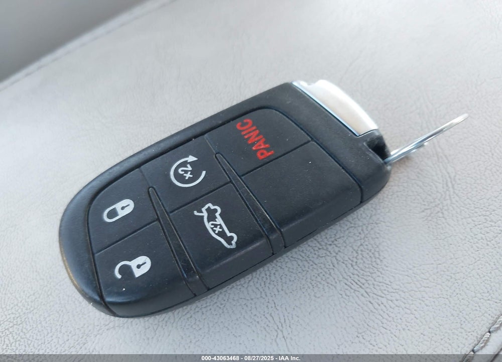 2015 CHRYSLER 200 C VIN: 1C3CCCEGXFN540144