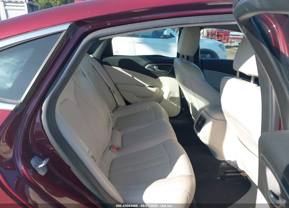 2015 CHRYSLER 200 C VIN: 1C3CCCEGXFN540144