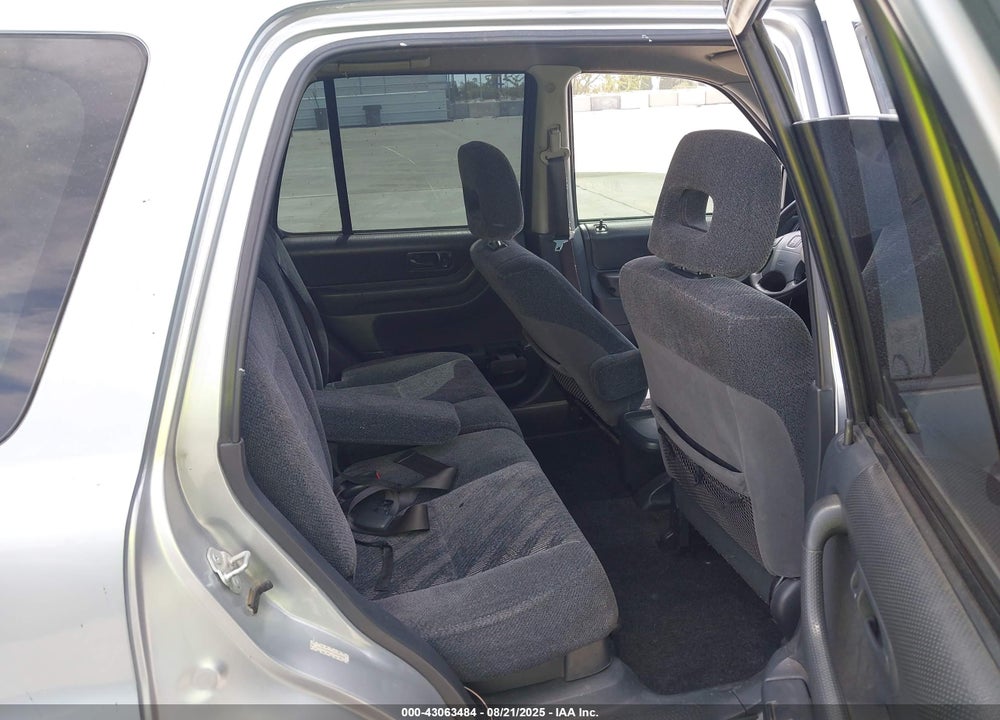 2001 HONDA CR-V LX VIN: JHLRD28441S002809