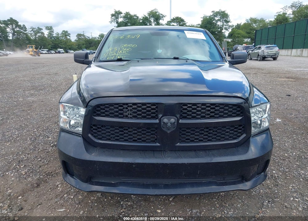 2013 RAM 1500 VIN: 1C6RR6FG0DS665471