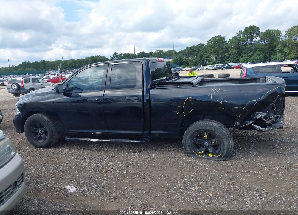 2013 RAM 1500 VIN: 1C6RR6FG0DS665471