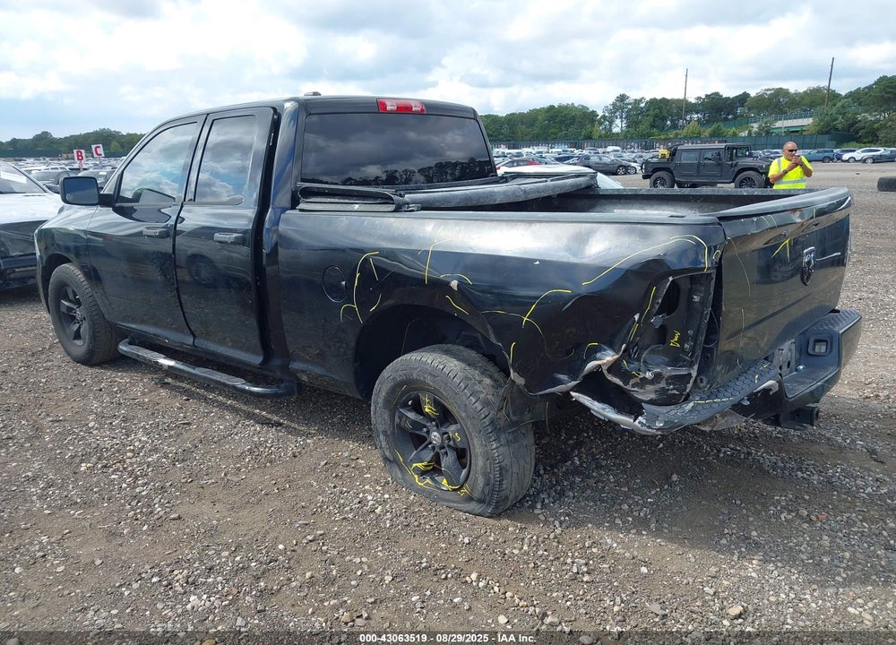 2013 RAM 1500 VIN: 1C6RR6FG0DS665471