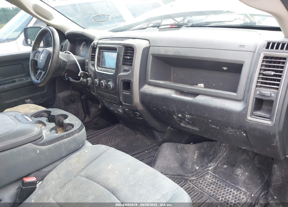 2013 RAM 1500 VIN: 1C6RR6FG0DS665471