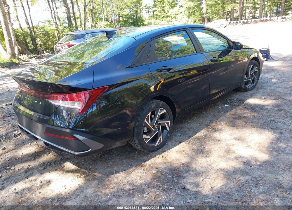 2025 HYUNDAI ELANTRA VIN: KMHLM4DG9SU973191