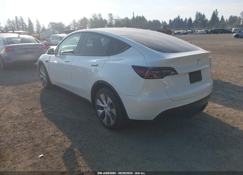 2022 TESLA MODEL Y VIN: 7SAYGDEEXNF361564