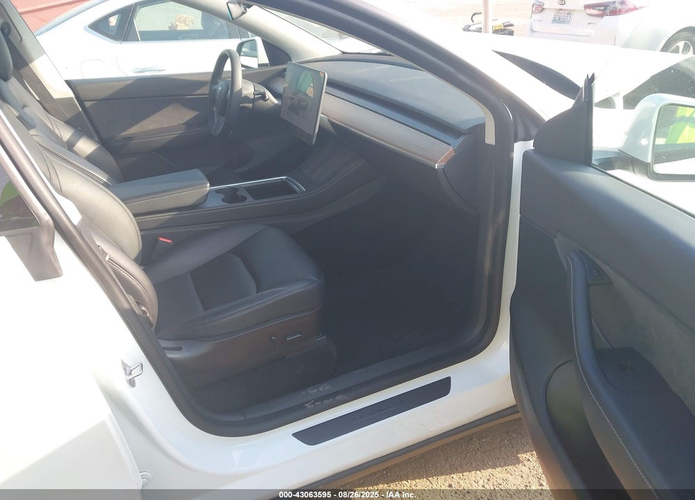 2022 TESLA MODEL Y VIN: 7SAYGDEEXNF361564