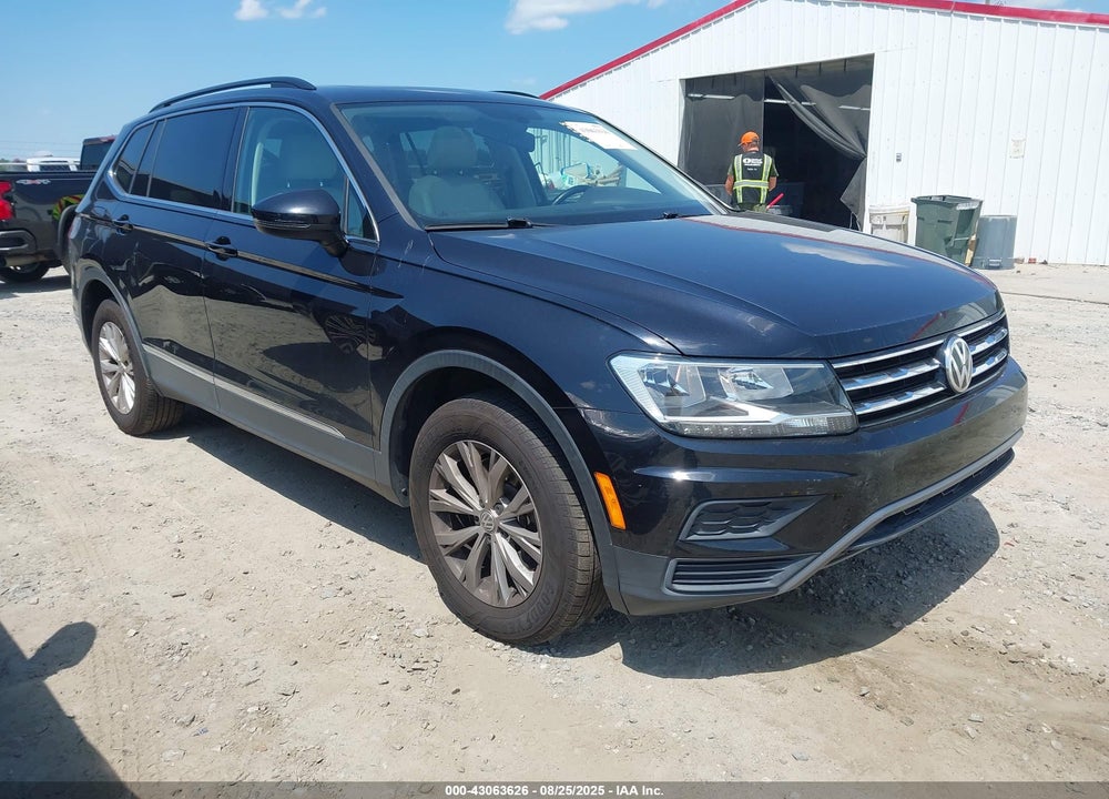 2018 VOLKSWAGEN TIGUAN 2.0T SE/2.0T SEL VIN: 3VV2B7AX7JM157337